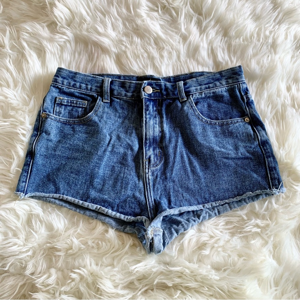 Pretty Little Thing Blue Raw Hem Jean Denim Shorts UK 12 EU 40 US 8